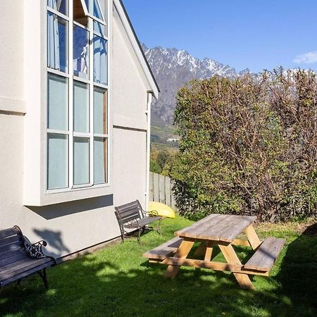 Riverside Retreat Hotel Куийнстаун Екстериор снимка